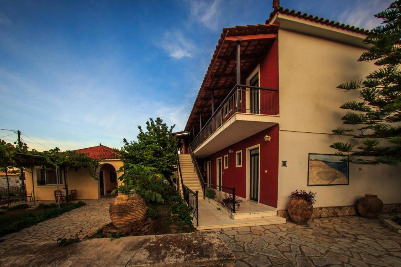 Christina Studios لاغاناس المظهر الخارجي الصورة